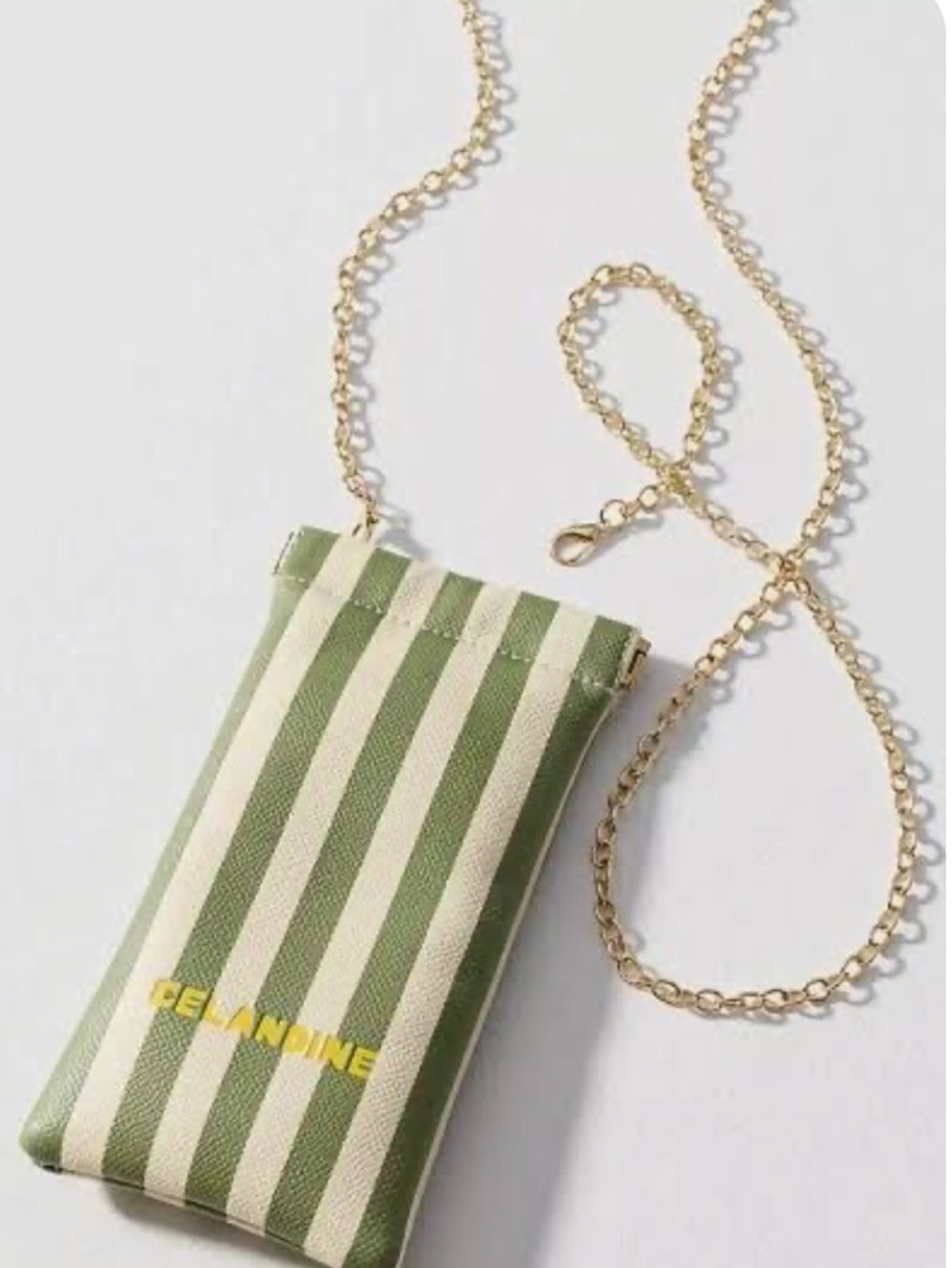 Anthropologie’s exclusive Celandine label. Patterned Sunglass Slip Case